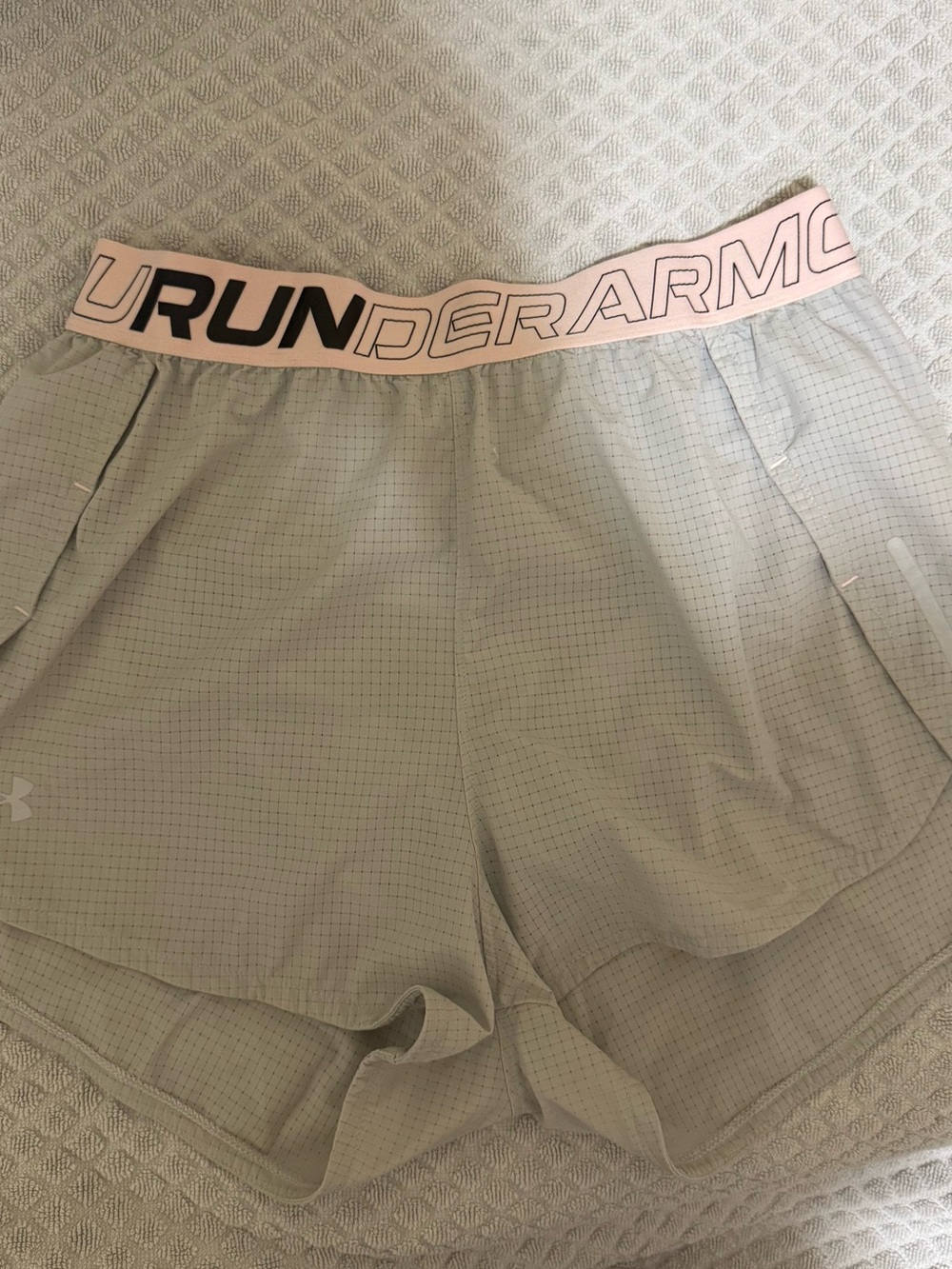 Under Armour Women’s Light Grey Run Shorts